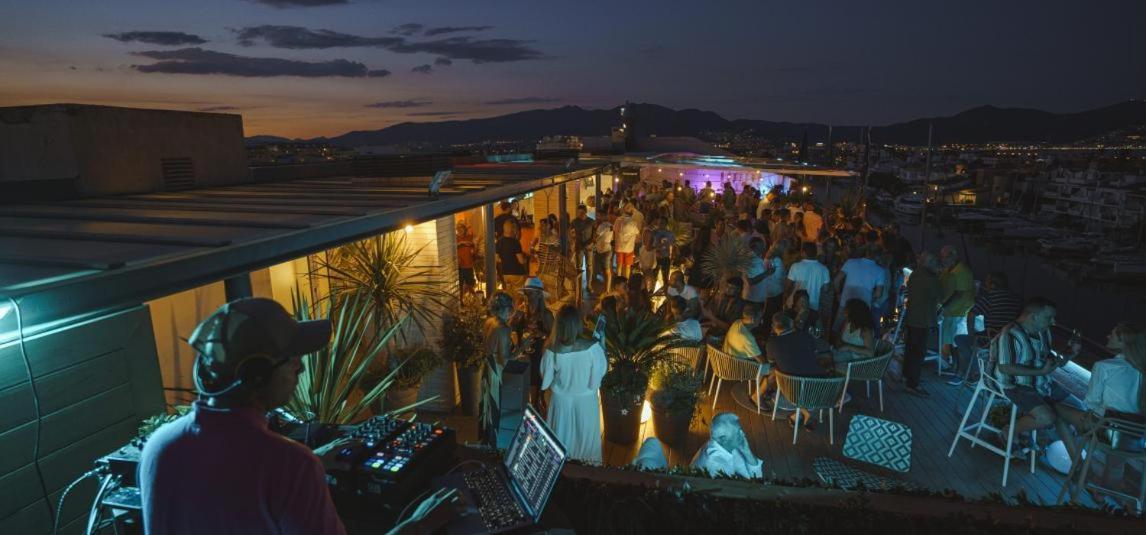 Sol 8-Studio In The Beach & Downton Empuriabrava Exterior photo